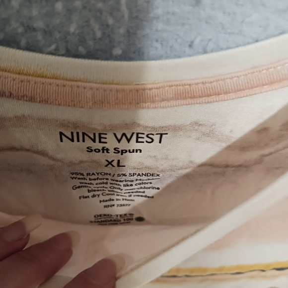 🌷🌷 Desert color striped tank - Picture 4 of 4